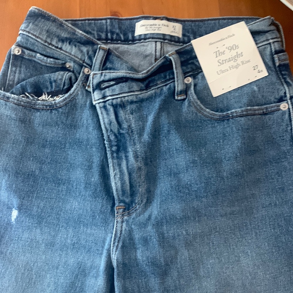 Brand new with tags high rise 90s jeans